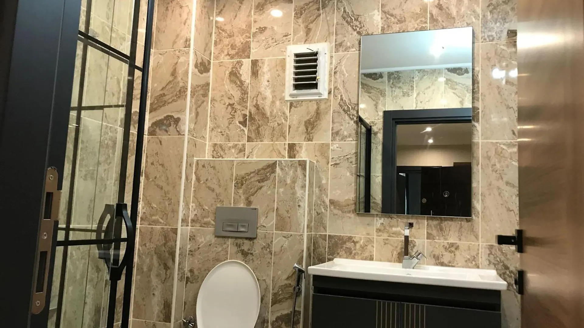 Yilmaz Suit Apartments Trabzon 0*,  Turchia